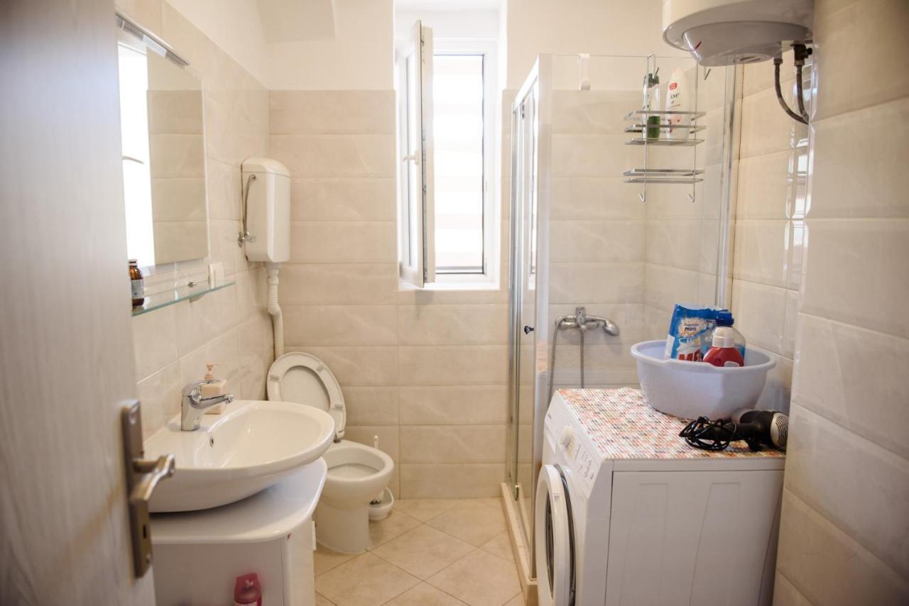 Cozy 2Br Apartment, 3 Min To The Old Town 科托尔 外观 照片